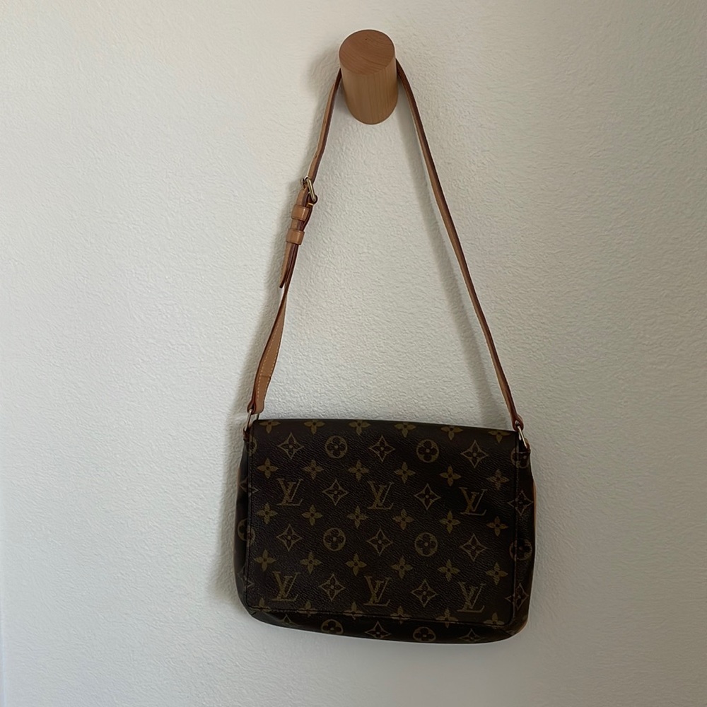 Vintage Louis Vuitton Shoulder Bag